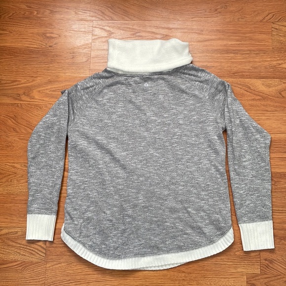 Hyba Knit Sweater - Picture 4 of 5